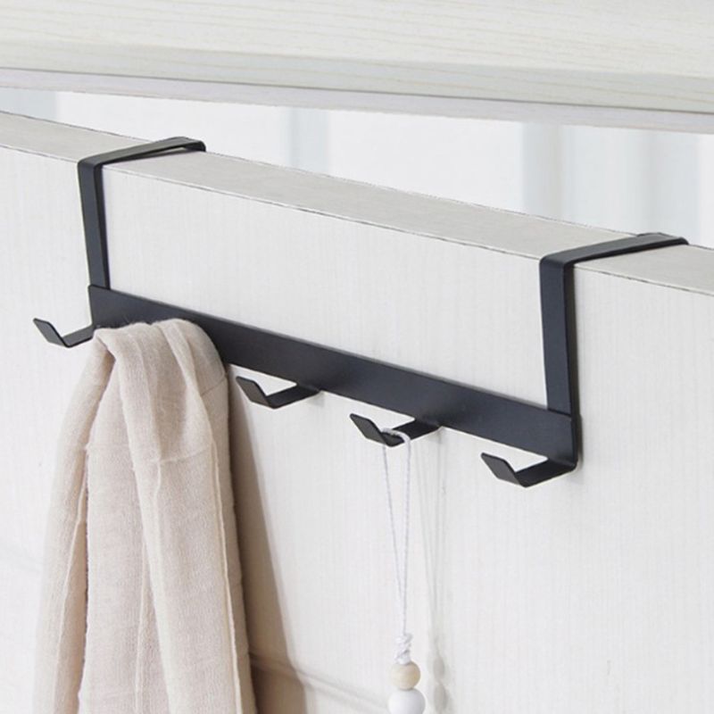 porte manteau sur porte fer