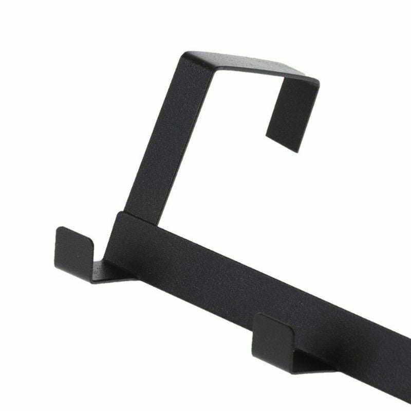 porte manteau sur porte noir